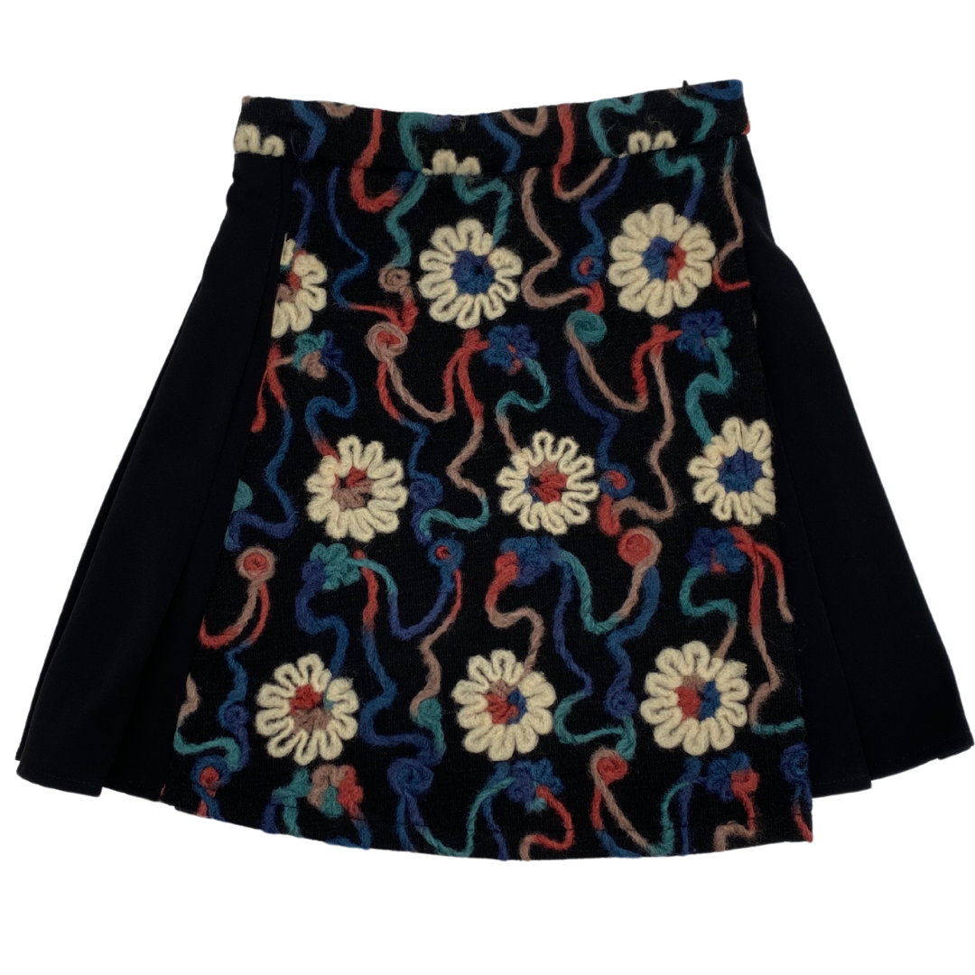 EMBROIDERED FLORAL SKIRT