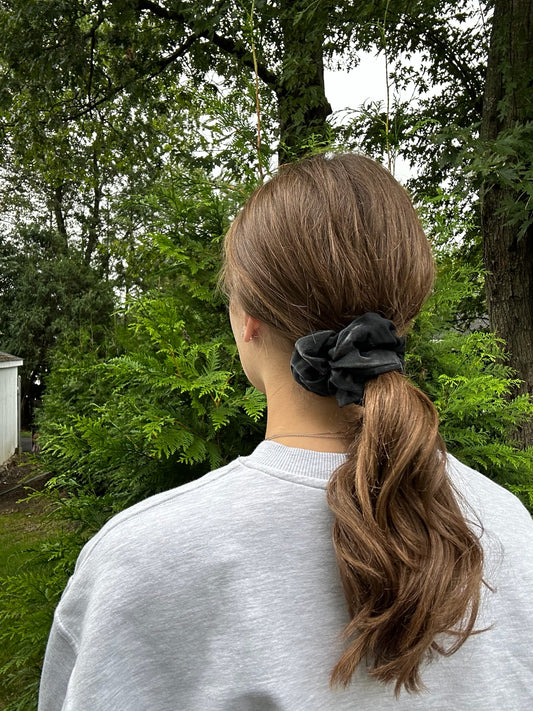 WASHED LOGO SCRUNCHIE